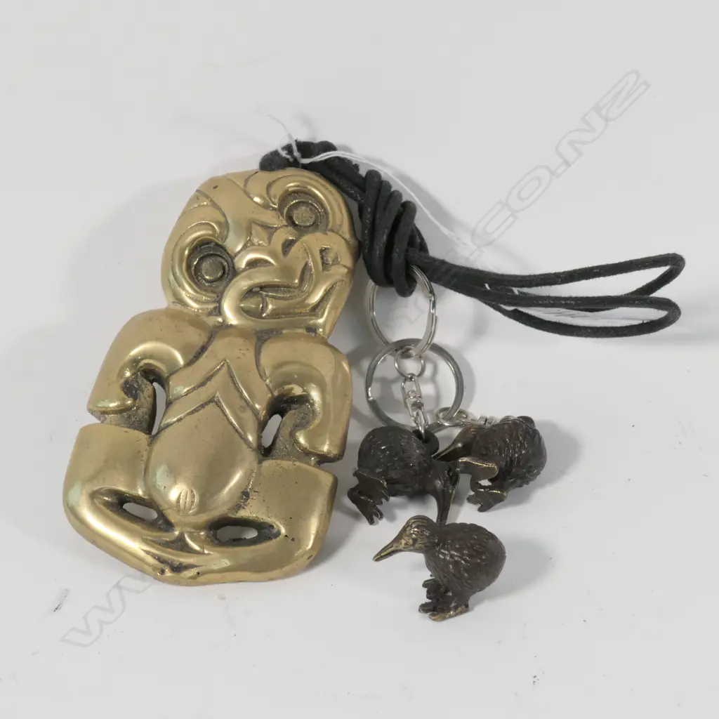 BRASS/BRONZE HEI TIKI + 3 KIWI KEY RINGS Image 1++