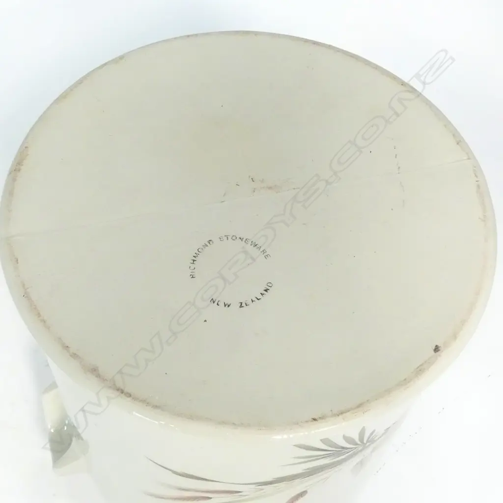 LARGE NZ 1970S RICHMOND STONEWARE LIDDED URN Image 1++