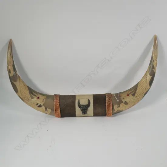 PR OX HORNS MOUNTED & DRAGON CARVED L.700mm