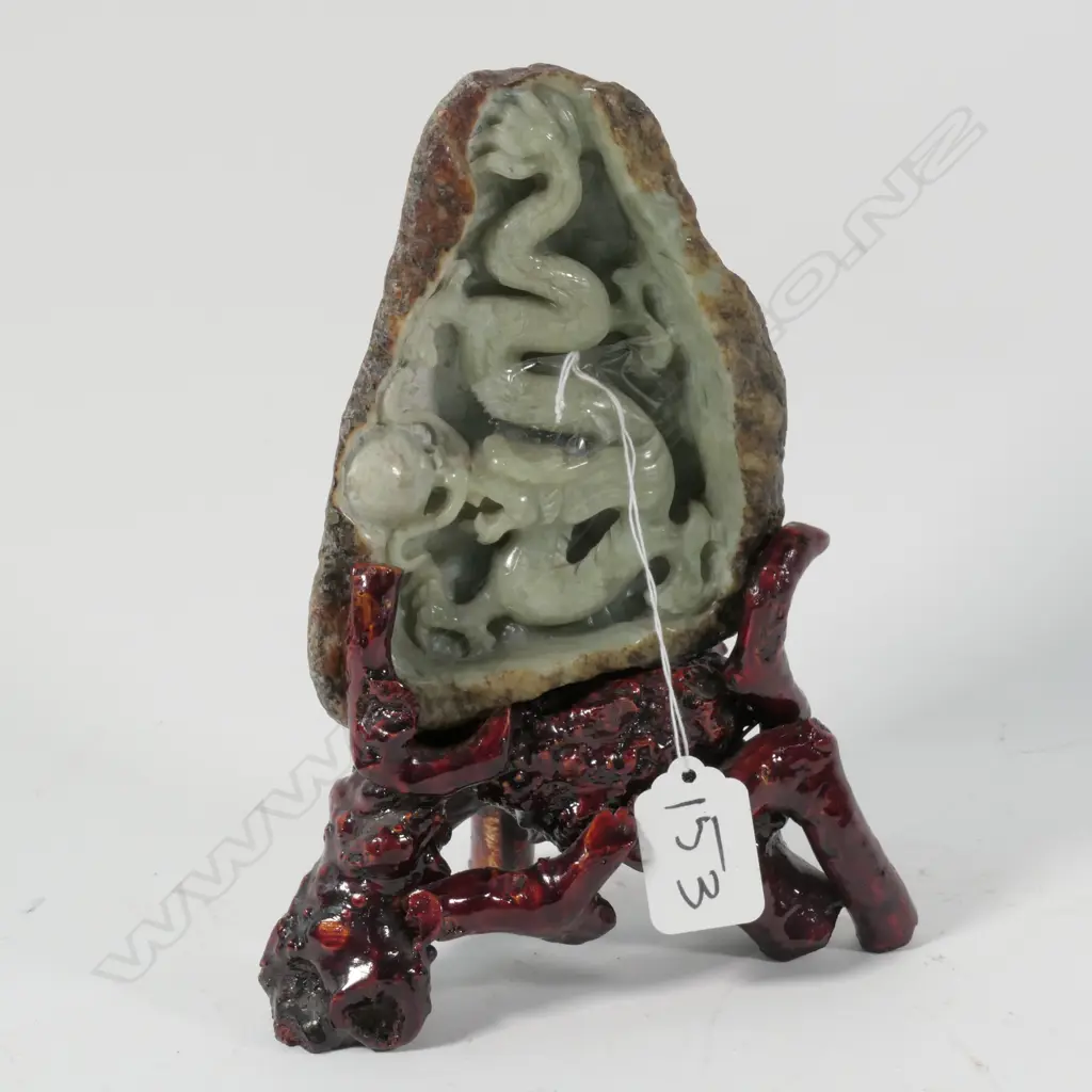 CARVED JADE DRAGON ON STAND  Image 1++