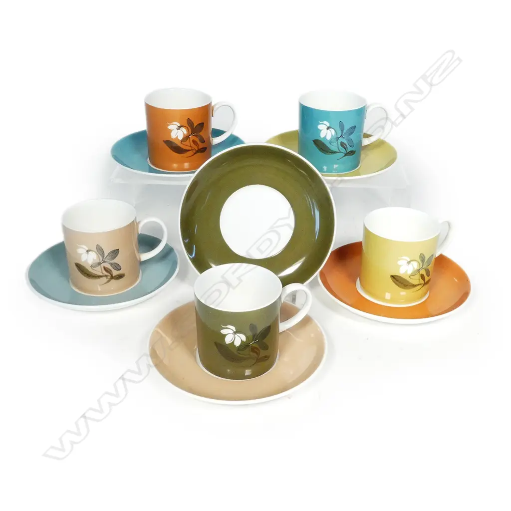 RETRO SUSIE COOPER CUPS & SAUCERS IN ORIGINAL BOX Image 1++