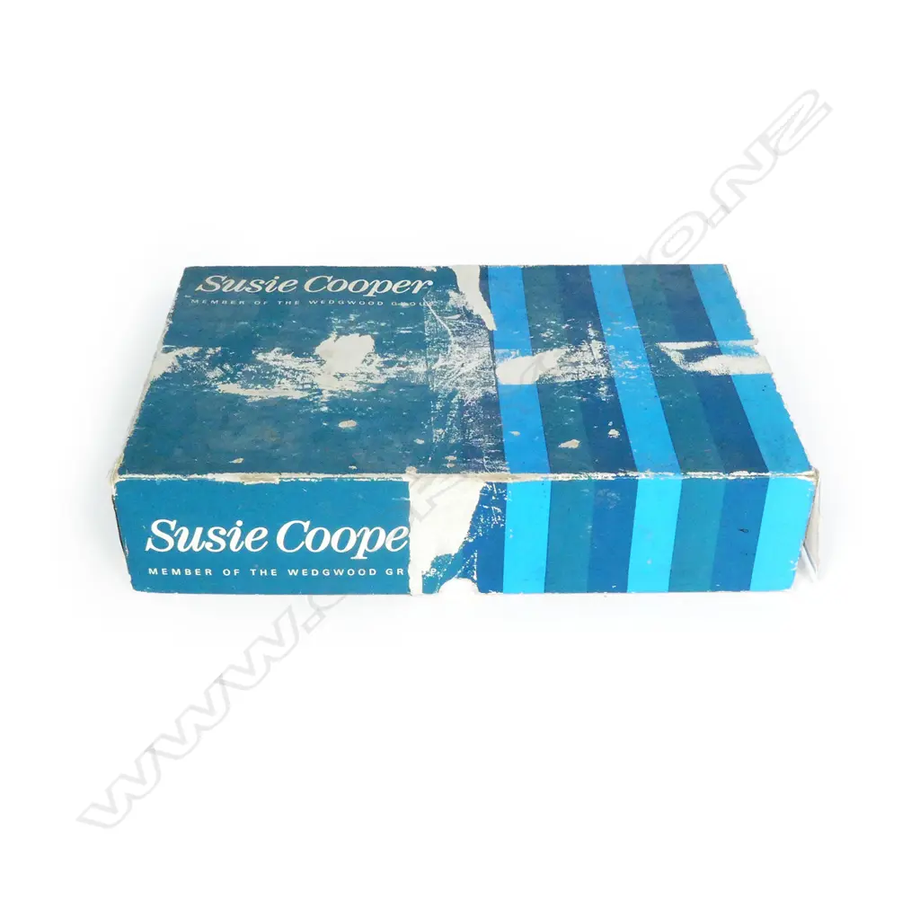 RETRO SUSIE COOPER CUPS & SAUCERS IN ORIGINAL BOX Image 1++