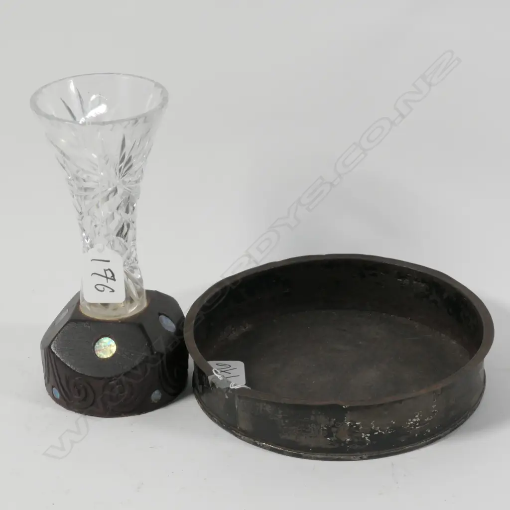 CRYSTAL VASE WITH HAND CARVED MAORI BASE, & METAL DISH Image 1++