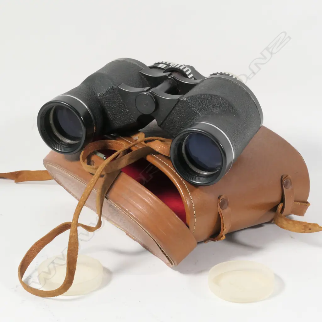 BINOCULARS IN CASE, "OCTRA" Image 1++