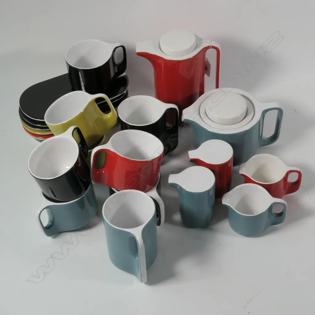 NOOD TEA AND COFFEE SERVICE Image 1++