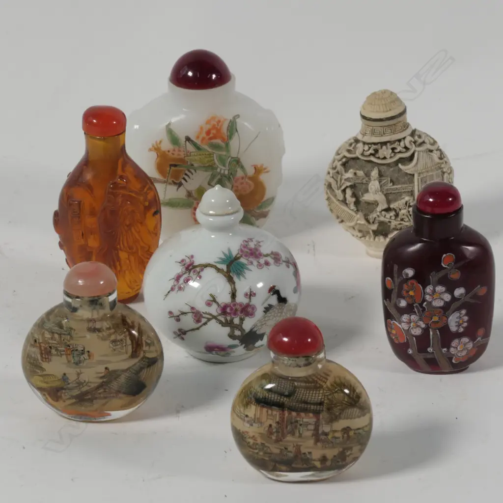 SEVEN CHINESE SNUFF BOTTLES Image 1++