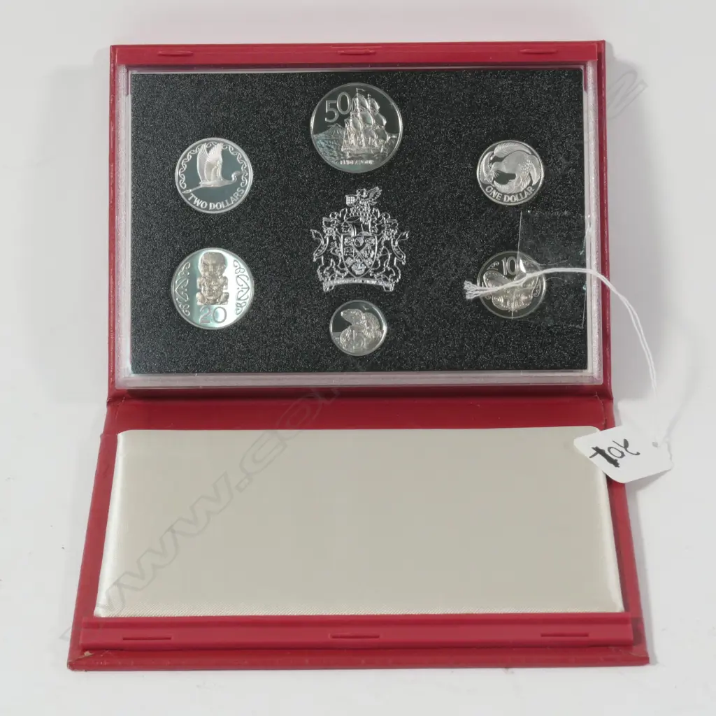 BOXED N.Z 1990 PROOF SET Image 1++