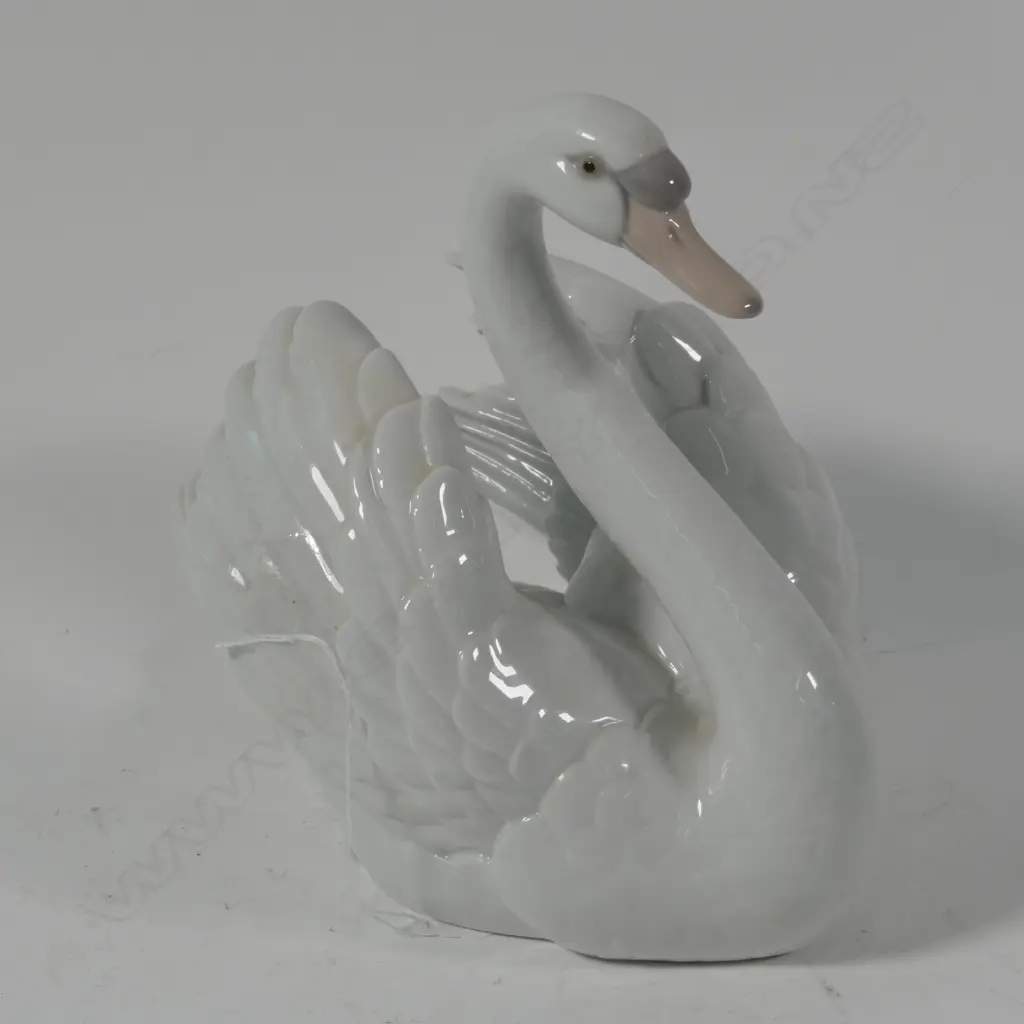 LLADRO LARGE SWAN H 170 MM Image 1++