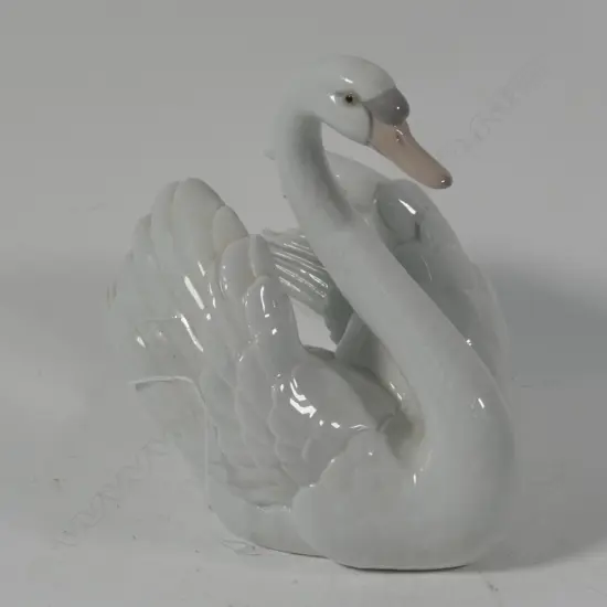 LLADRO LARGE SWAN H 170 MM