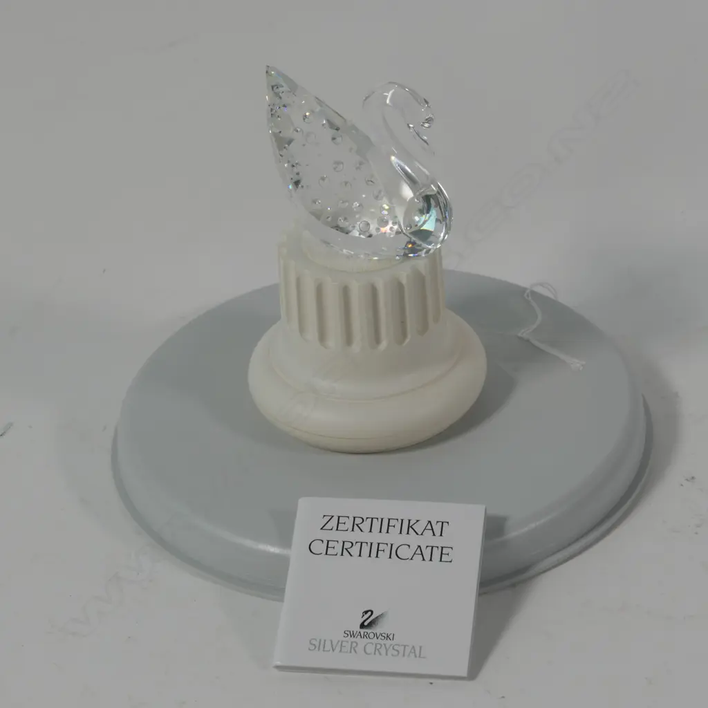 SWAROVSKI BOXED SWAN WITH STAND H 110 MM Image 1++