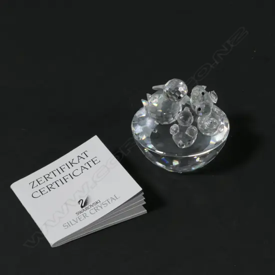 SWAROVSKI BOXED MOTHER BIRD FEEDING 3 CHICKS D 40 MM