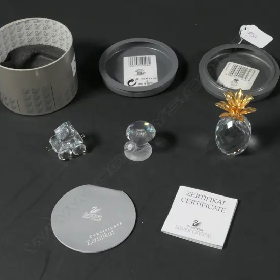 SWAROVSKI BOXED PINEAPPLE/ TOADSTOOL/CARRIAGE H 60 MM