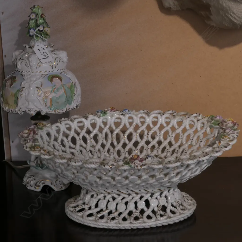 DRESDEN LAMP 300MM H FRUIT BOWL 340MM L AF Image 1++