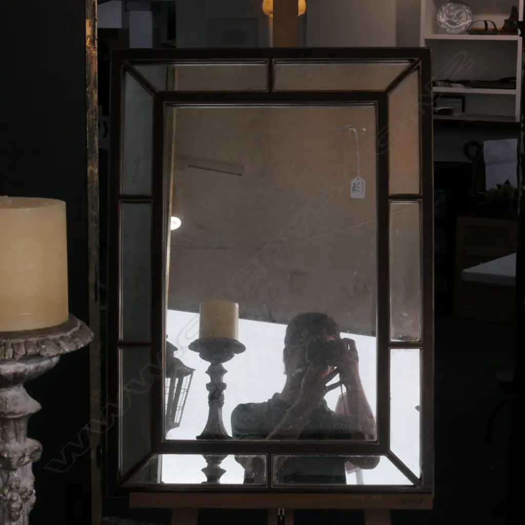 'MANCHOU MIRROR' RED LACQUER EX: CAVITT & CO. 750 x 540mm Image 1++