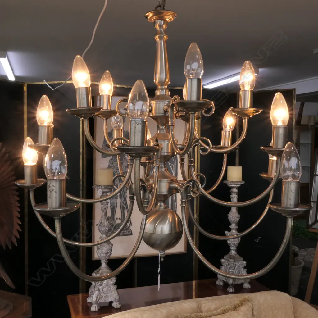 DUTCH 12 LIGHT ANTIQUE STYLE CHANDELIER Image 1++