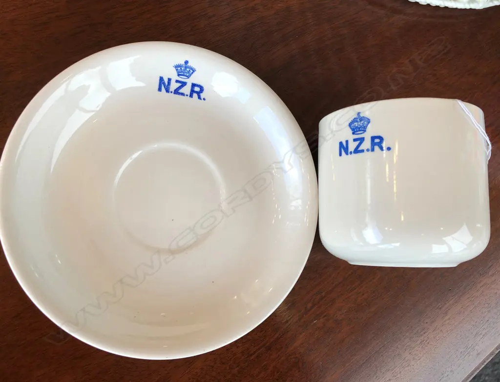 CROWN LYNN  NZ RAILWAYS CUP & SAUCER... Image 1++