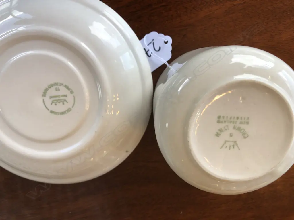 CROWN LYNN  NZ RAILWAYS CUP & SAUCER... Image 1++