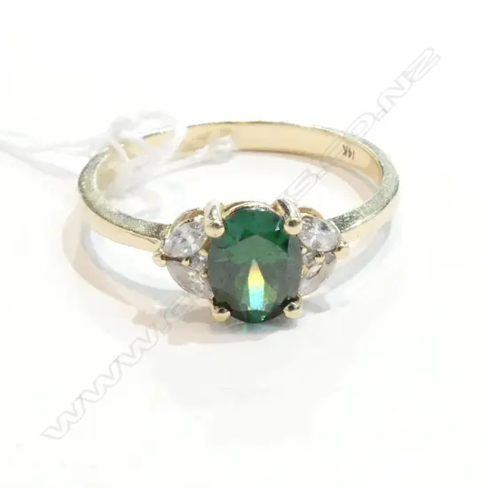 SIMULATED EMERALD DIAMOND 14K GOLD RING 3.9GM