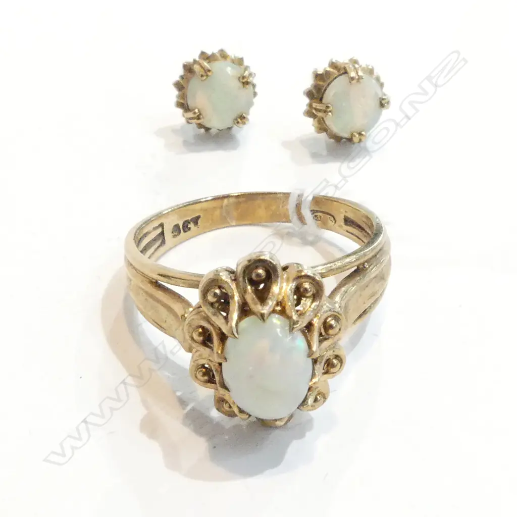 SOLID OPAL 9CT RING + EARRING SET 5.33GMS Image 1++