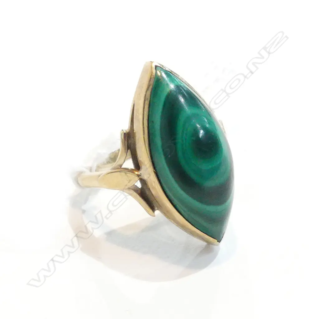 9CT MALACHITE DRESS RING VALUATION Image 1++