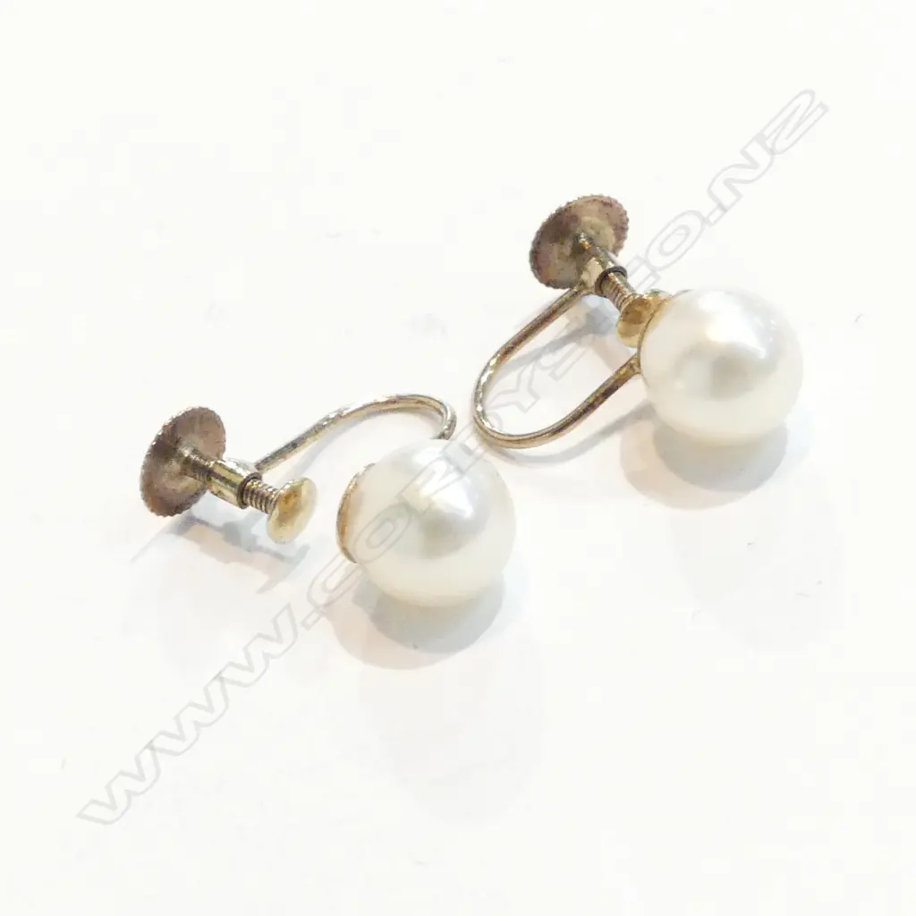 9CT GOLD AND PEARL EARRINGS (B31) Image 1++