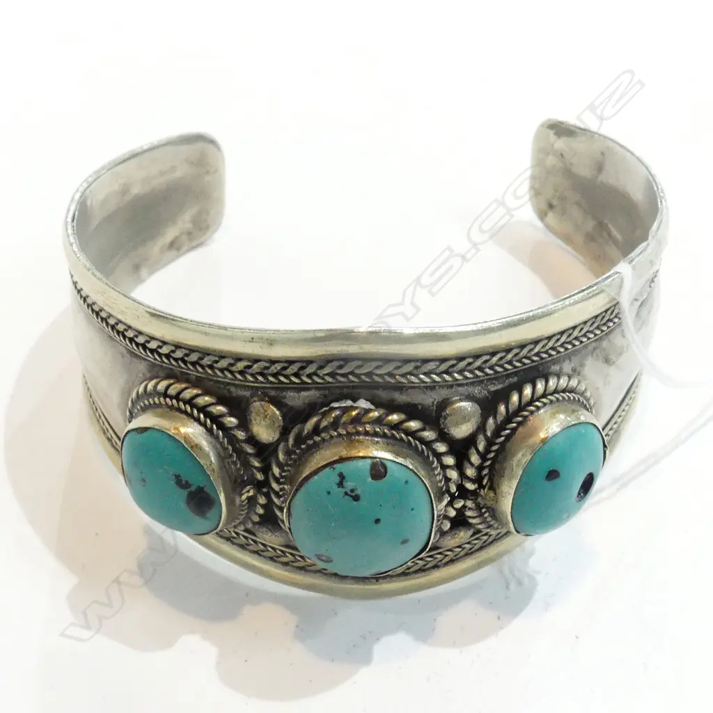 HEAVY SILVER ? TRIPLE TURQUOISE CABOCHON BANGLE Image 1++