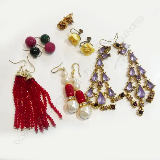7 PAIRS EARRINGS; PURPLE STONE CHANDELIER +