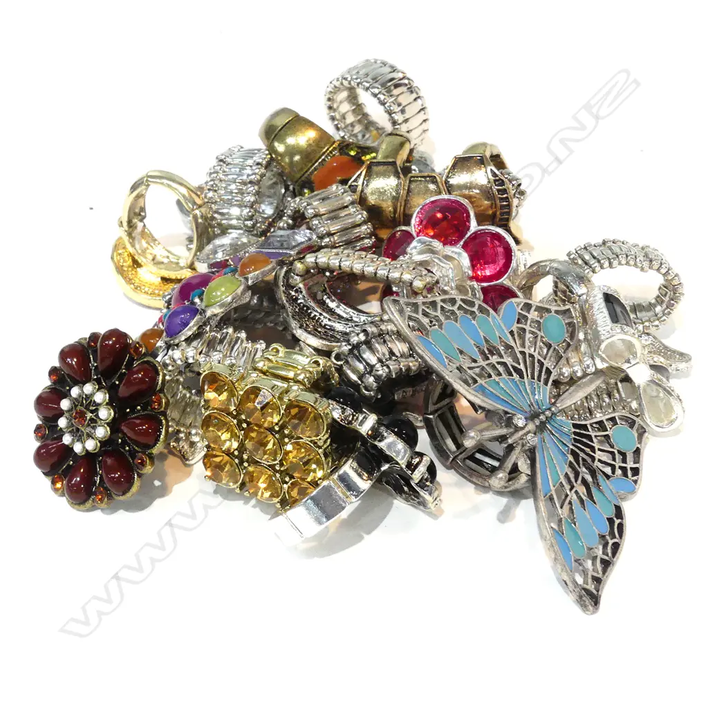 COSTUME JEWELLERY 20 X RINGS Image 1++