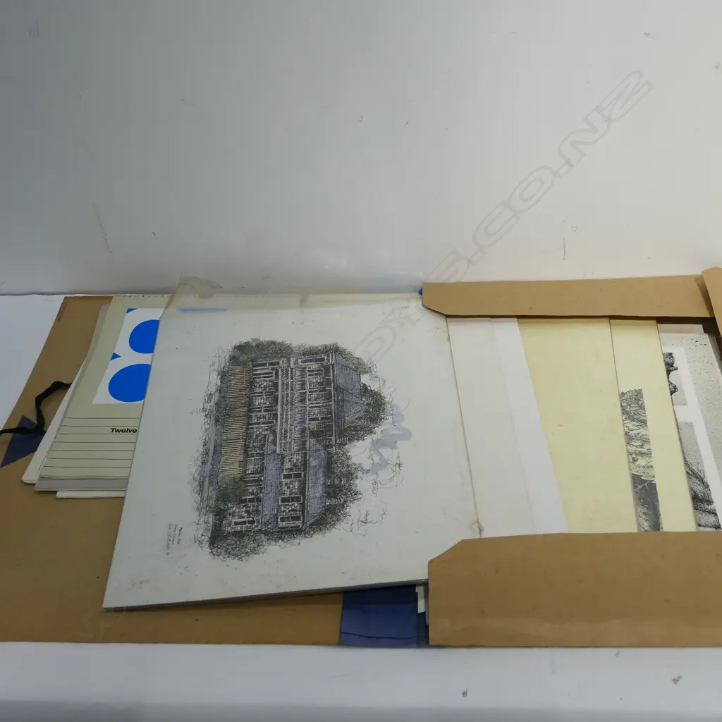 LOT ASST BOTANICAL PRINTS / NEW ZEALAND ART CALANDERS ETC Image 1++