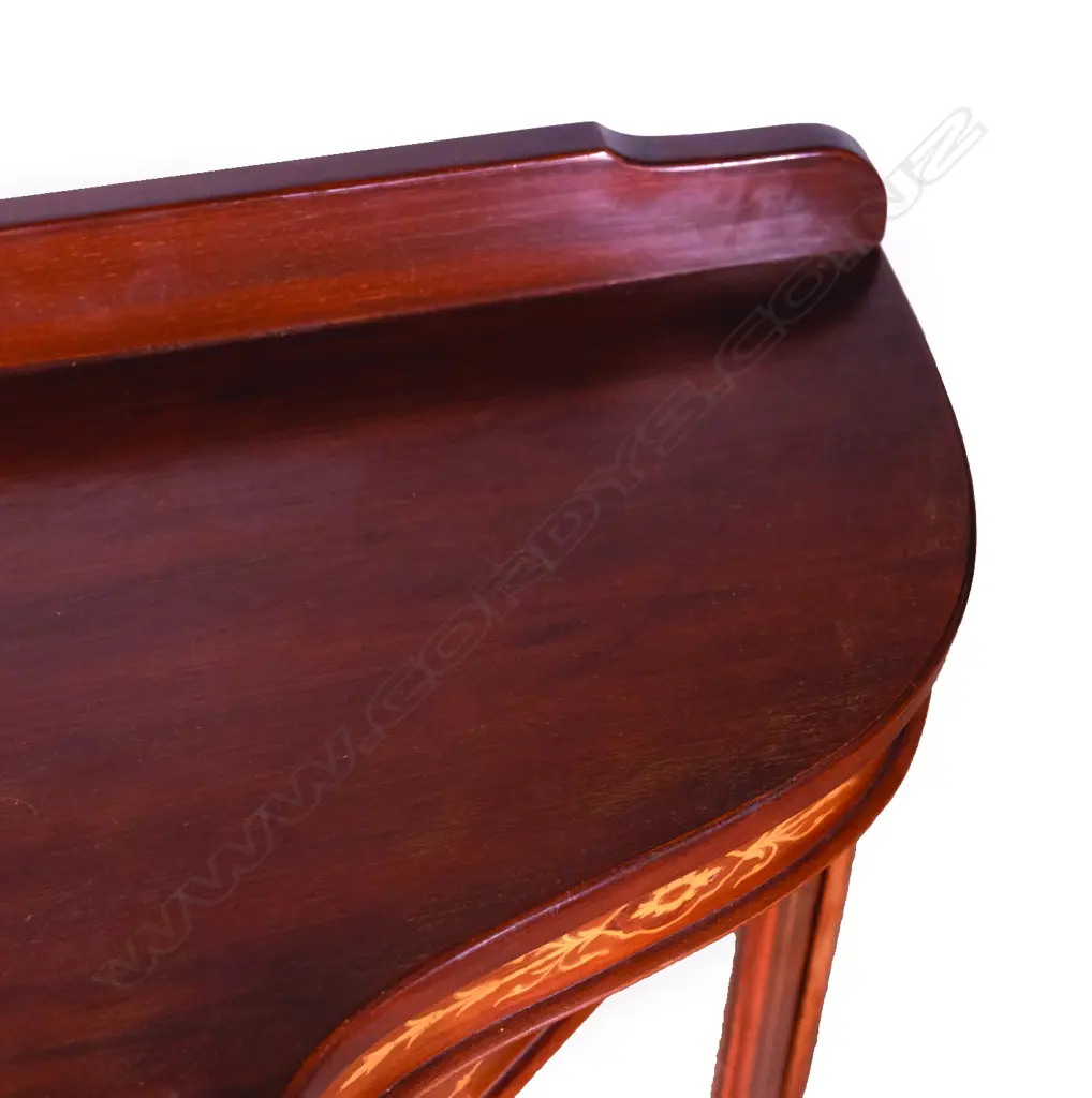 An inlaid mahogany credenza Image 1++