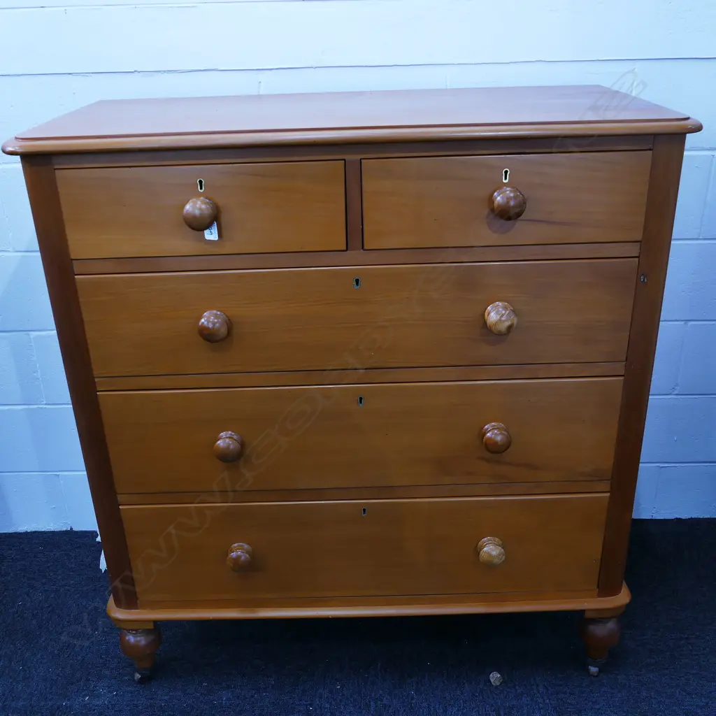 COLONIAL KAURI 5 DRAWER CHEST ON ORIGINAL BRASS CASTORS - RESTORED Image 1++