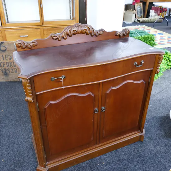 MAHOGANY CHIFFONIER W.1050mm