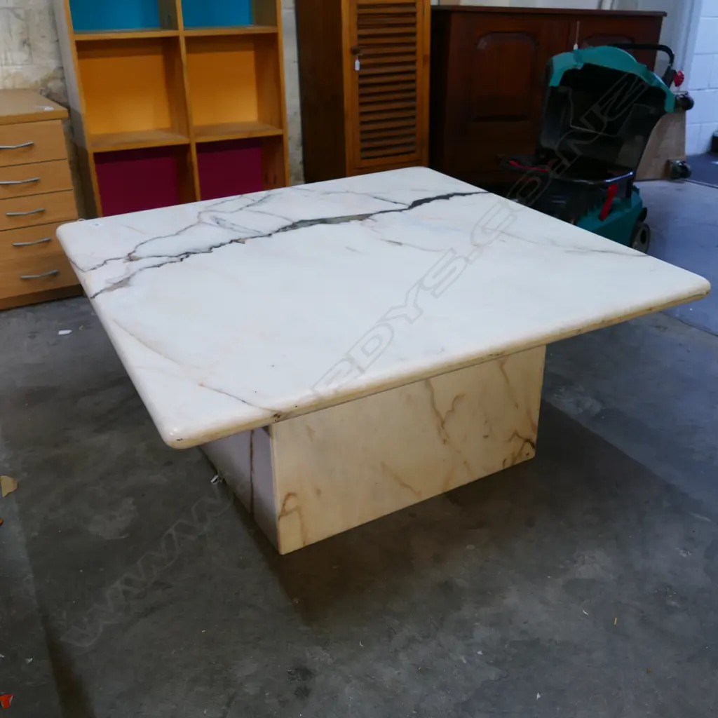 CONTEMPORARY MARBLE COFFEE TABLE  1000X 1000 MM  Image 1++