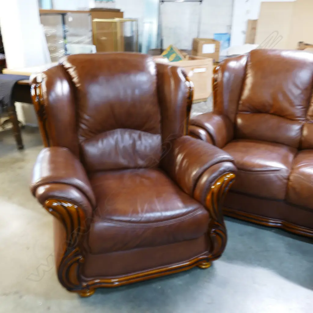 3PC BROWN LEATHER LOUNGE SUITE Image 1++