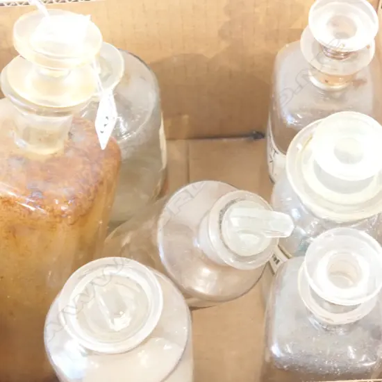 10 VINTAGE GLASS PHARMACY BOTTLES MED/LGE