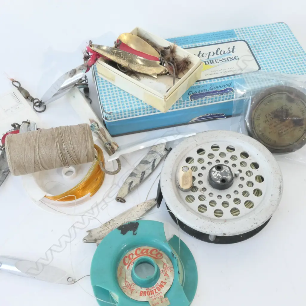 COLLECTION OF FLY FISHING EQUIPMENT... Image 1++