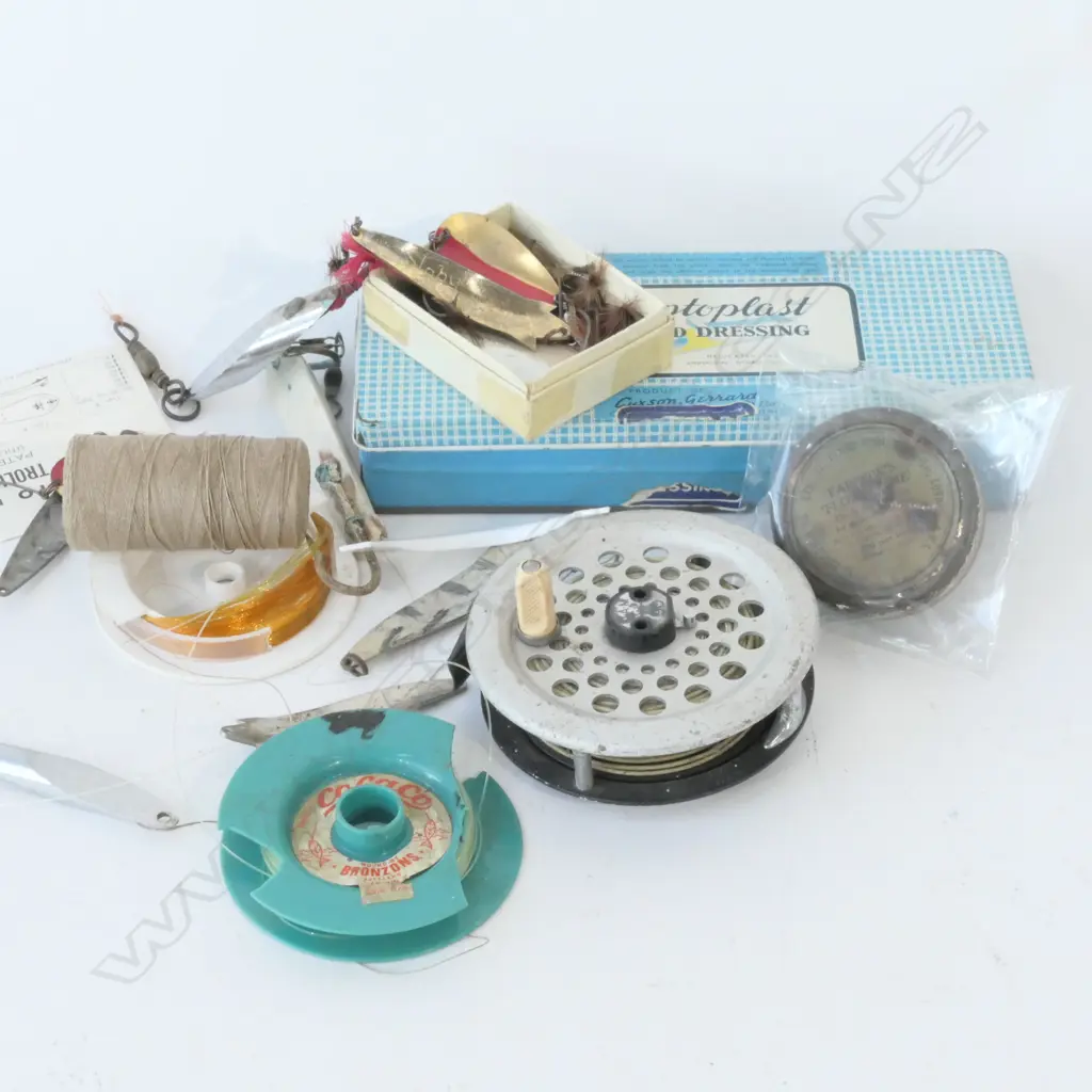 COLLECTION OF FLY FISHING EQUIPMENT... Image 1++