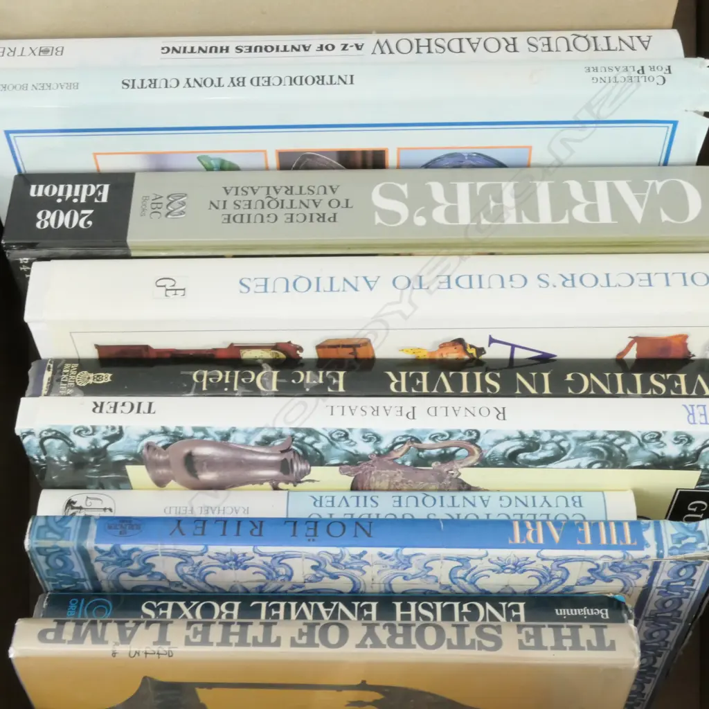 BOX OF BOOKS - SILVER / CHINESE ART / ENAMEL BOXES / LAMPS ETC Image 1++