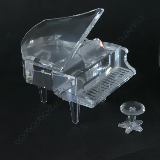 SWAROVSKI BOXED GRAND PIANO WITH STOOL H 60 MM