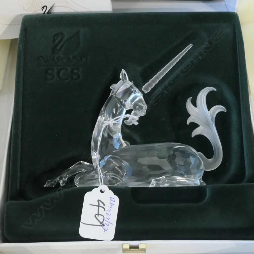 SWAROVSKI BOXED UNICORN 1996 L 140 MM HORN NOT FIXED Image 1++