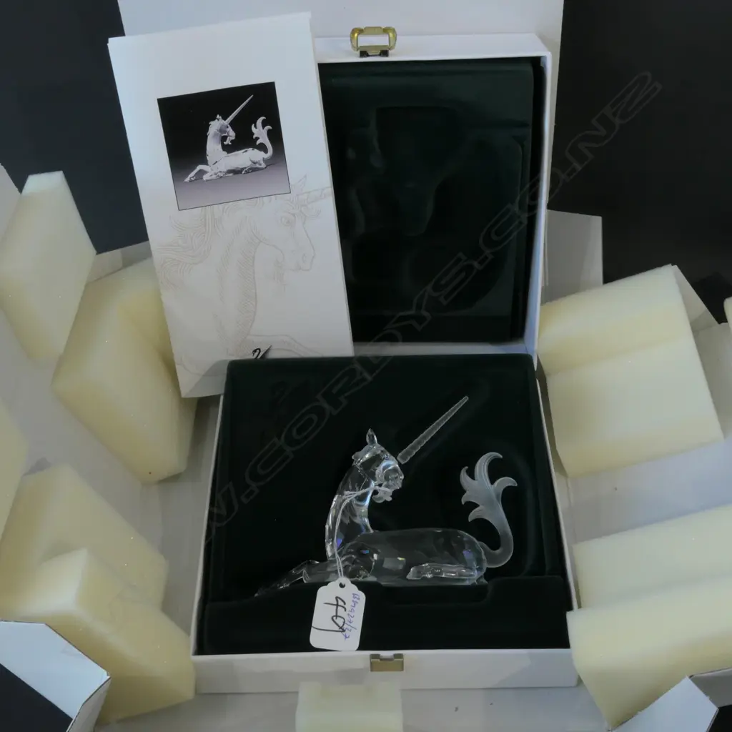 SWAROVSKI BOXED UNICORN 1996 L 140 MM HORN NOT FIXED Image 1++