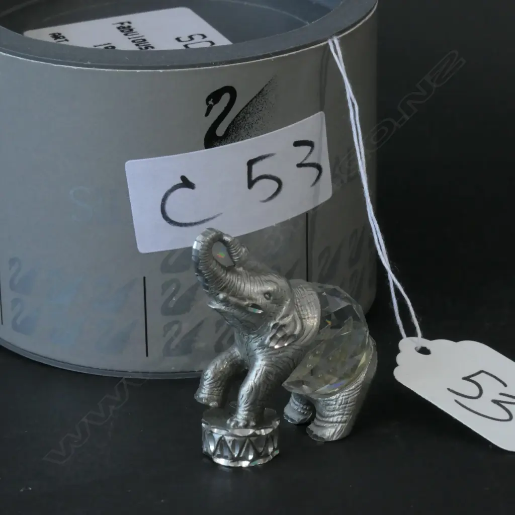 SWAROVSKI BOXED CIRCUS ELEPHANT H 40 MM Image 1++