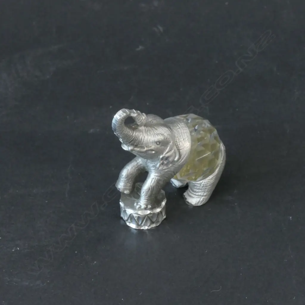 SWAROVSKI BOXED CIRCUS ELEPHANT H 40 MM Image 1++