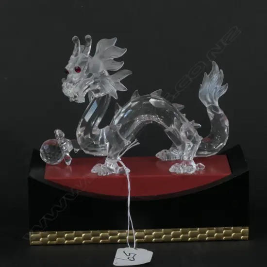 SWAROVSKI BOXED DRAGON WITH STAND 1997 L 130 MM