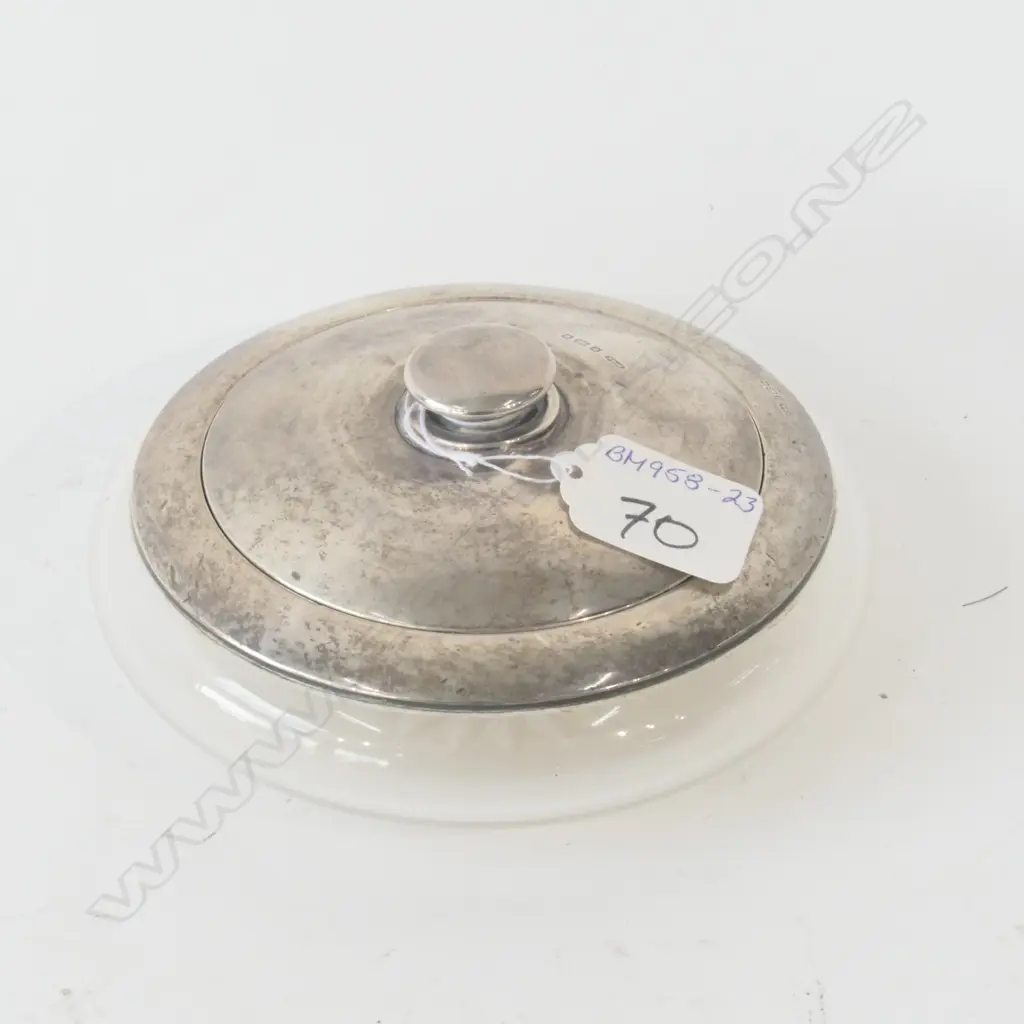 SILVER TOP POWDER BOWL LONDON 1925 Image 1++