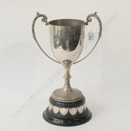 LARGE S/PLATE AUCKLAND TROPHY CUP....