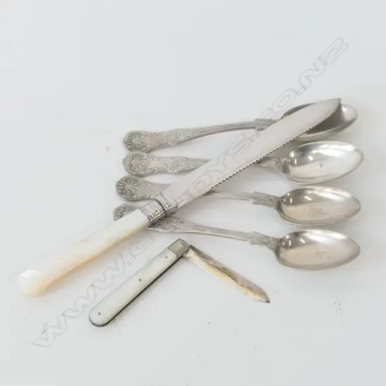 4 EP KINGS PATTERN SPOONS/MOP CAKE KNIFE/MOP SILVER PEN KNIFE