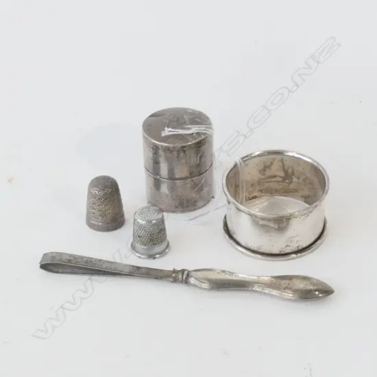 STG SILVER NAPKIN RING +SILVER HANDLED TWEEZERS/ EP THIMBLES AND VESTA APPROX 55 GMS 