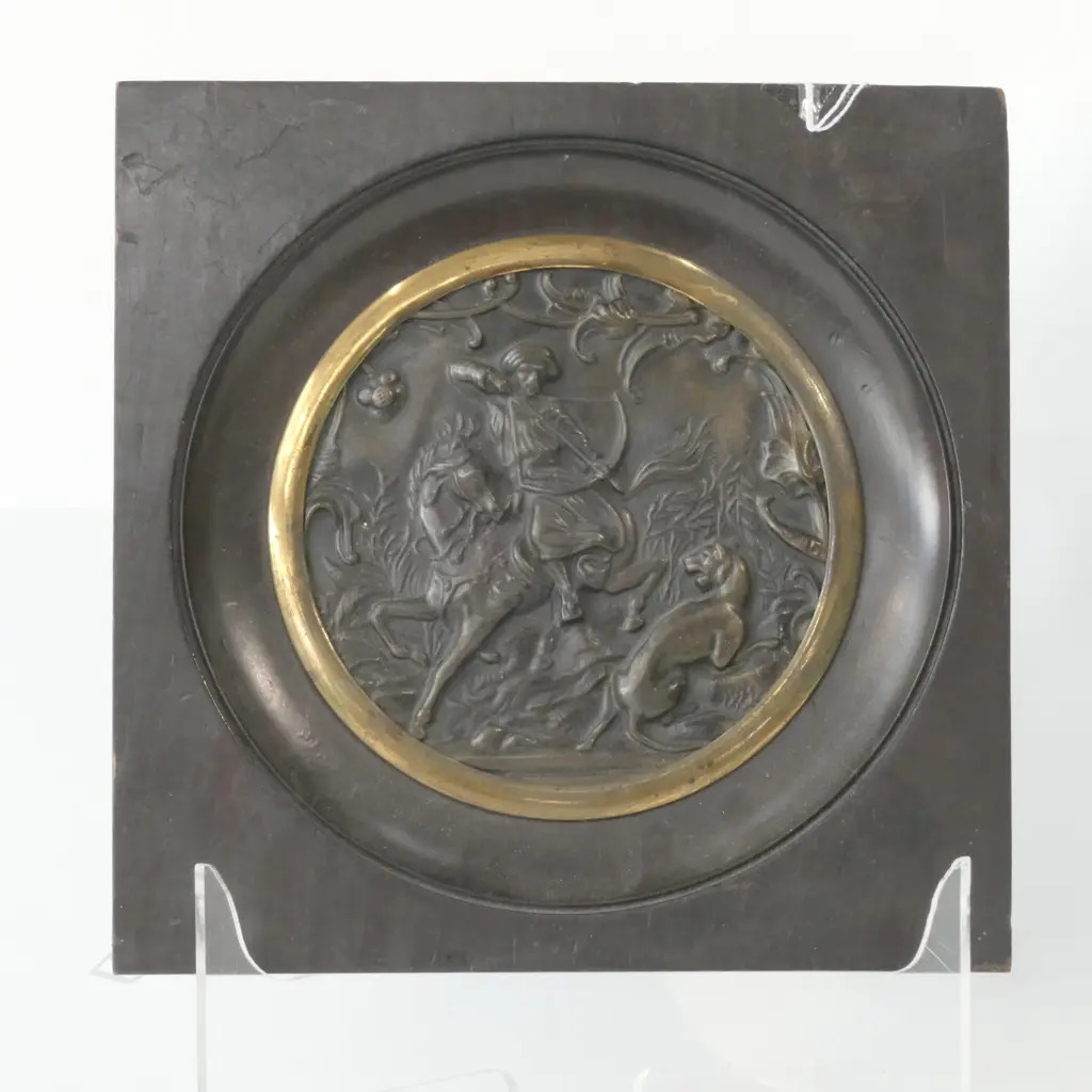 19THC FRAMED CIRCULAR PRESSED BRONZE PLAQUE HUNTING SCENE Image 1++