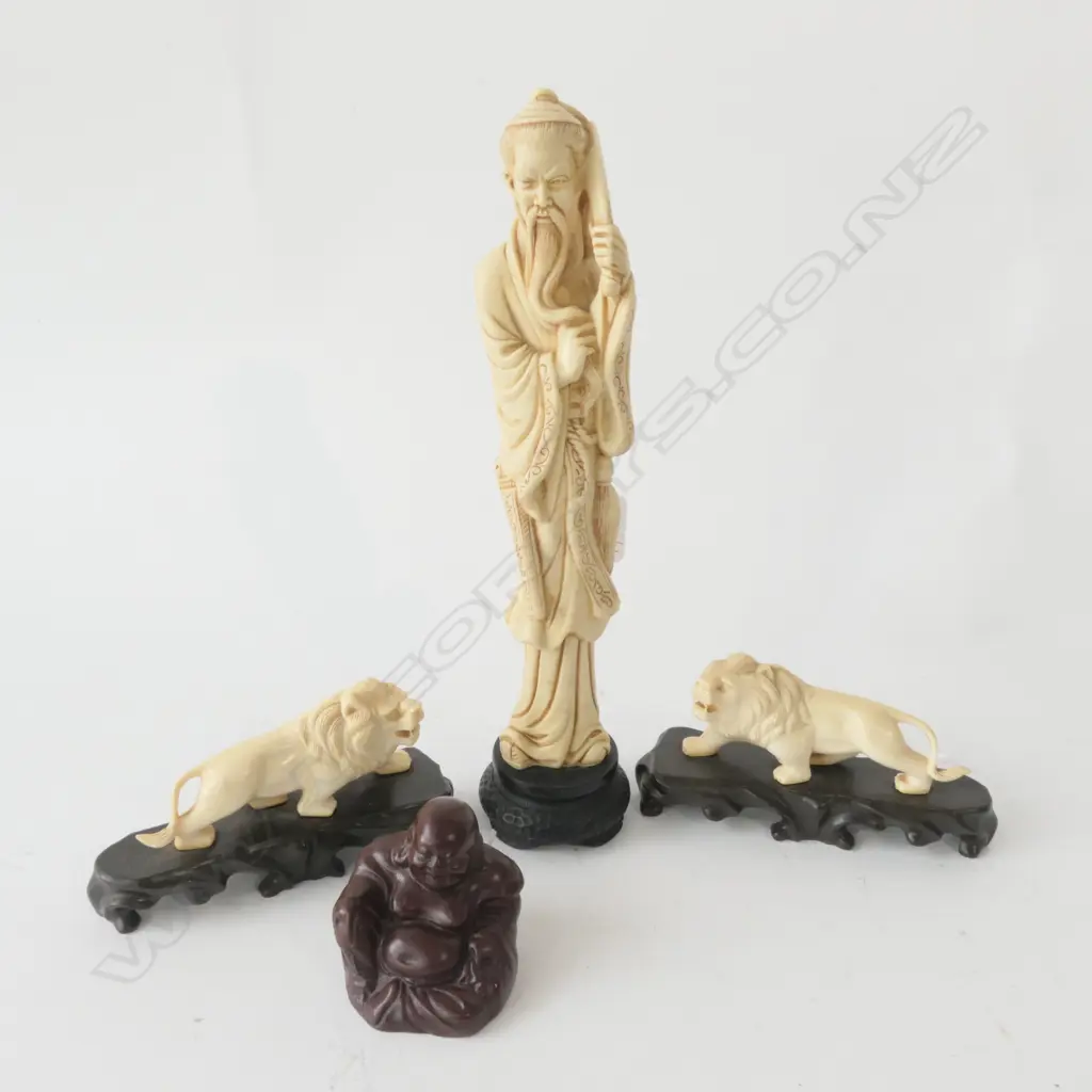 RESIN ORIENTAL FIGURE/HOTEI + 2 LIONS ON STANDS H 300 MM Image 1++